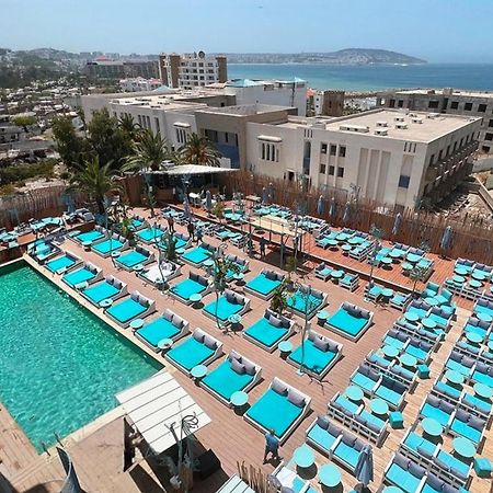 Mandarin Palace Hotel & Spa Tanger Eksteriør billede The pool at the W Hotel