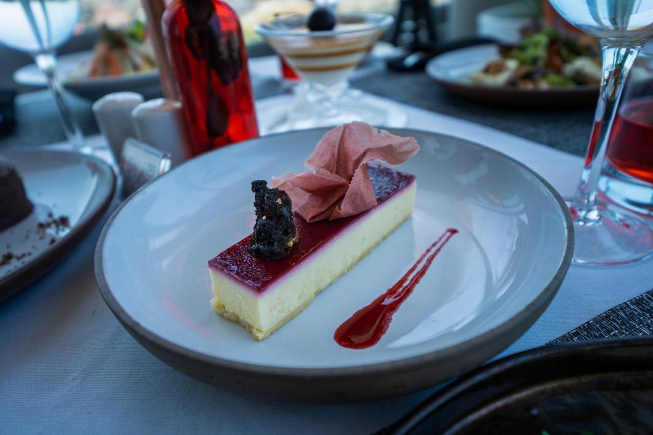 Mandarin Palace Hotel & Spa Tanger Eksteriør billede A cheesecake